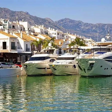 Designer Renovated Penthouse In Puerto Banus *